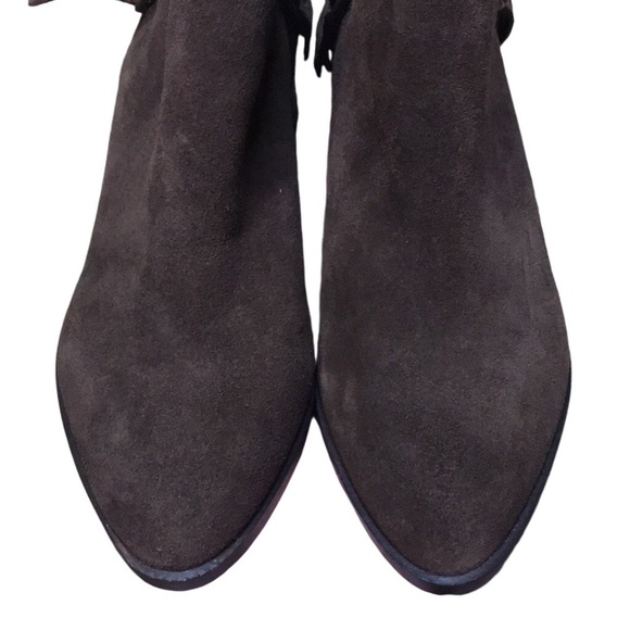 Urban Outfitter’s Very Volatile Greyson Ankle Bootie, Brown Snakeskin Heel - Picture 7 of 10